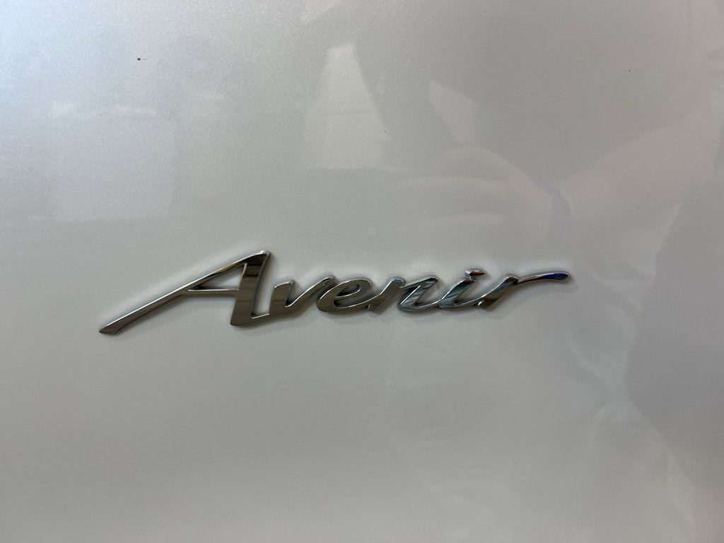 Used 2024 Buick Enclave Avenir w/ Avenir Technology Package AWD/4WD image 31