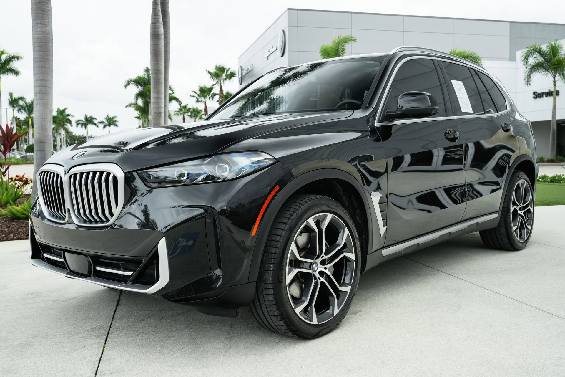 Used 2024 BMW X5 sDrive40i w/ Premium Package image 5