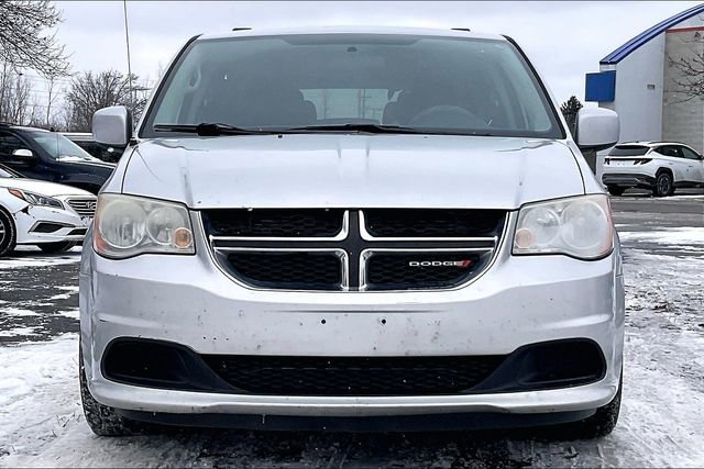 Used 2012 Dodge Grand Caravan SXT image 3
