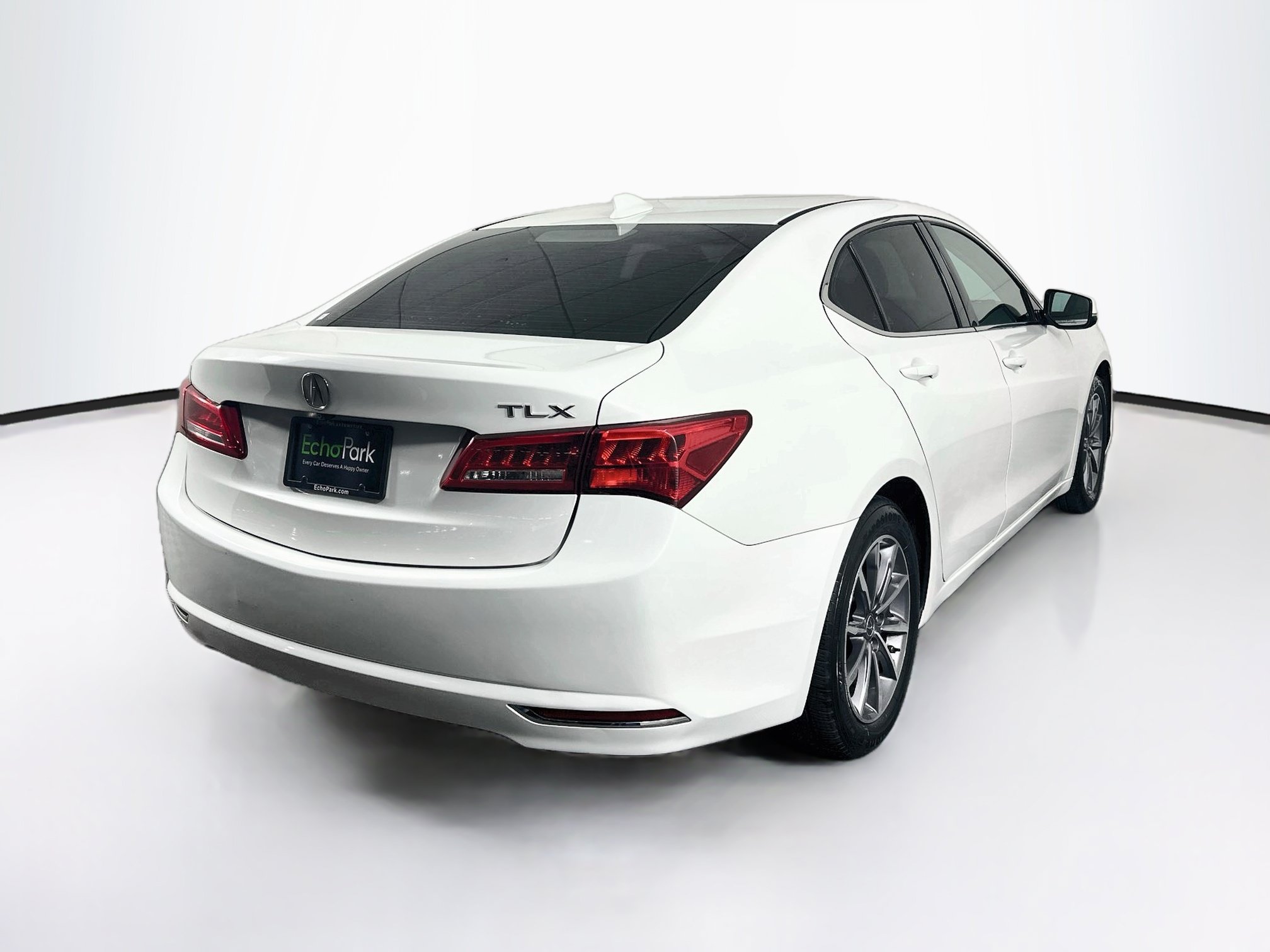 Used 2018 Acura TLX FWD image 9
