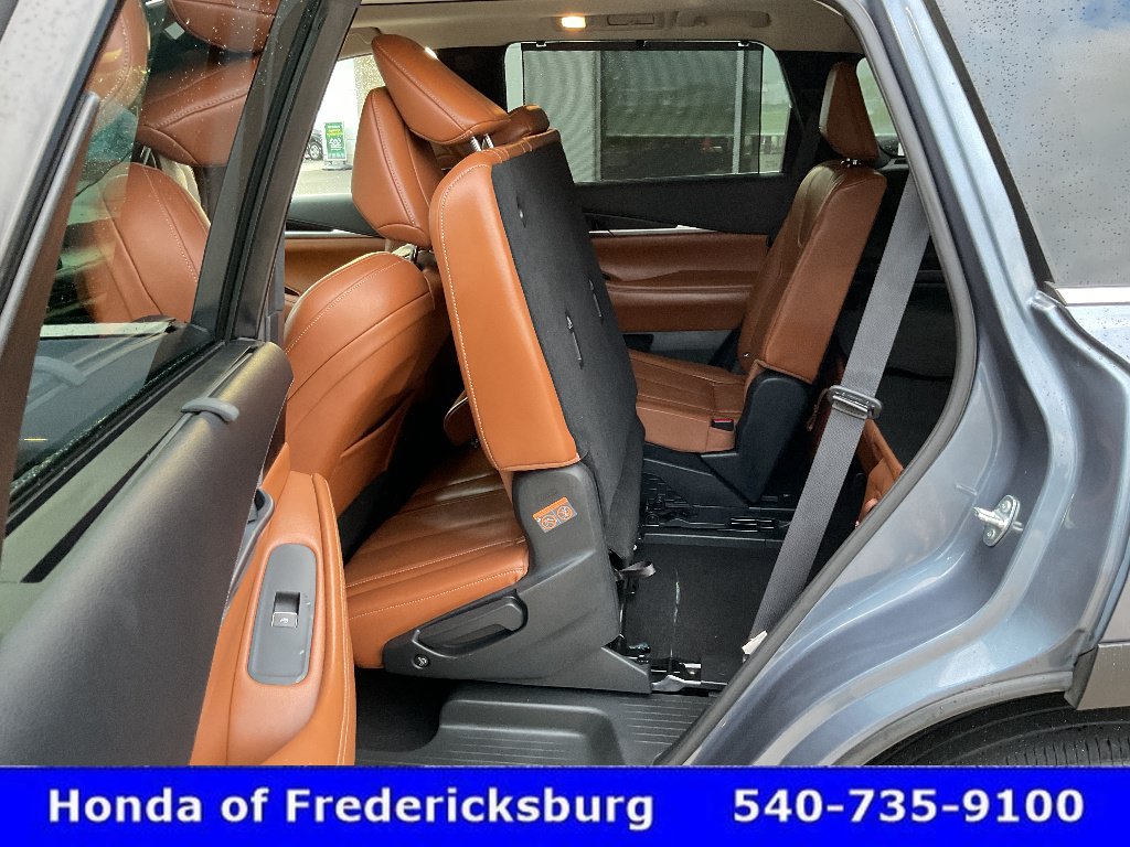 Used 2023 INFINITI QX60 Sensory w/ Vision Package AWD/4WD image 29