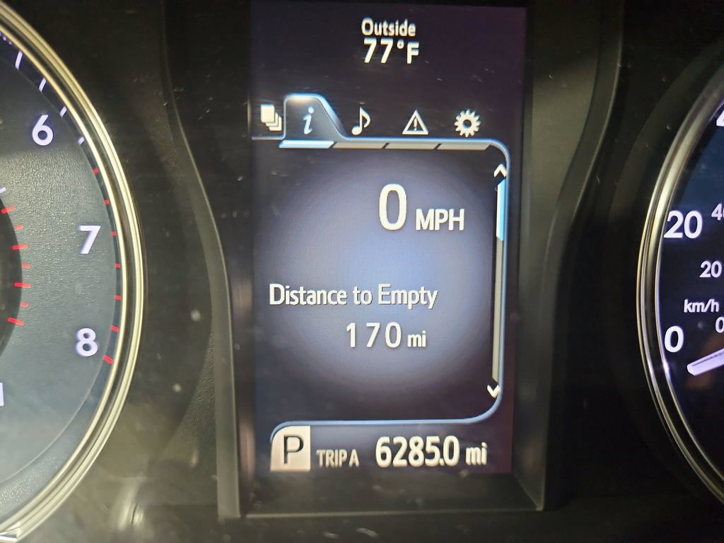 Used 2016 Toyota Camry LE FWD image 17