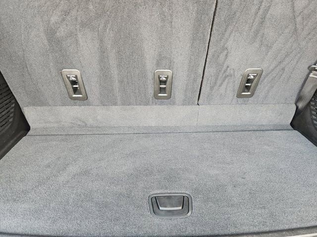 Used 2021 Chevrolet Tahoe Z71 w/ Z71 Off-Road Package image 34