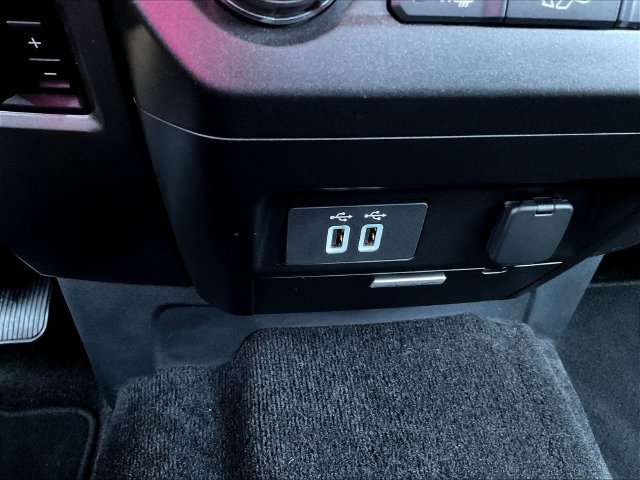 Used 2018 Ford F150 XLT w/ Equipment Group 301A Mid AWD/4WD image 19