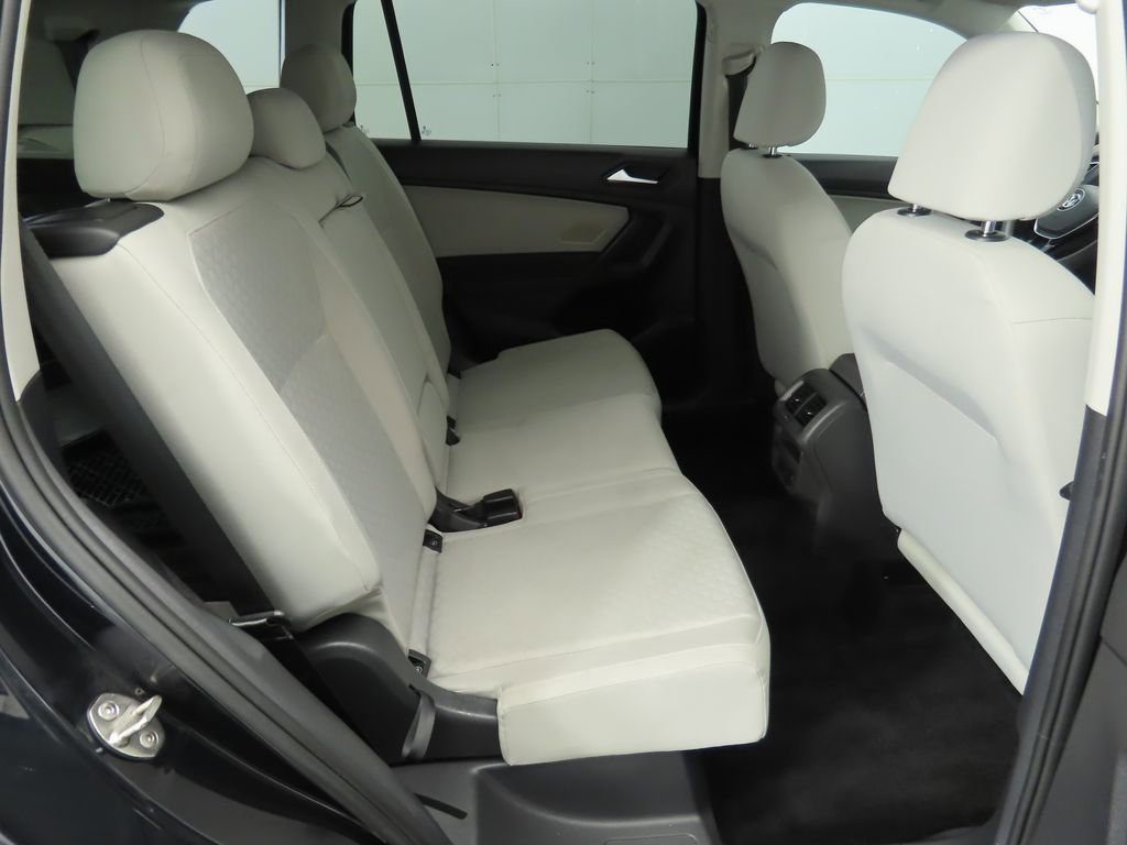 Used 2021 Volkswagen Tiguan S image 22