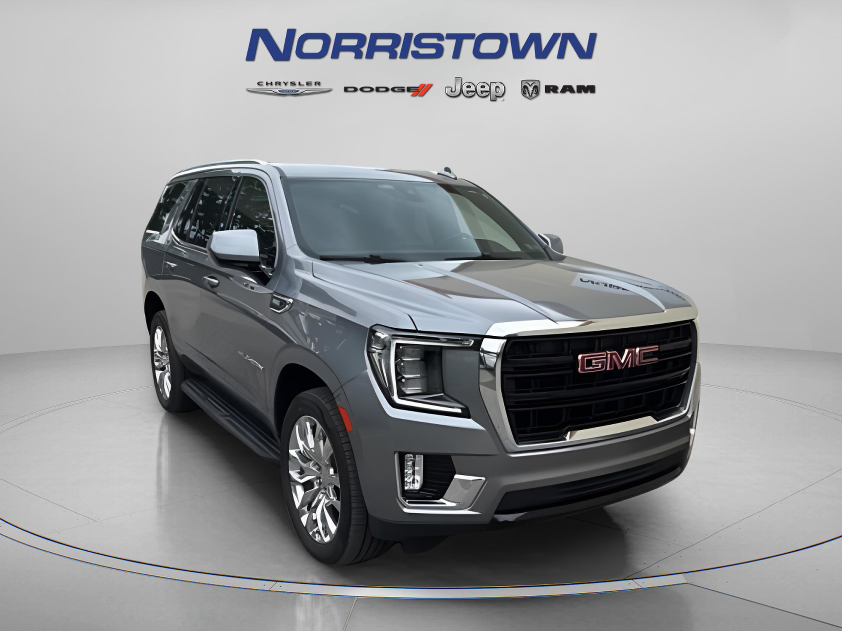 Used 2022 GMC Yukon SLE AWD/4WD image 1