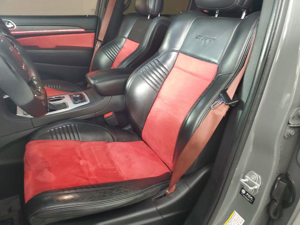 Used 2021 Jeep Grand Cherokee SRT image 12