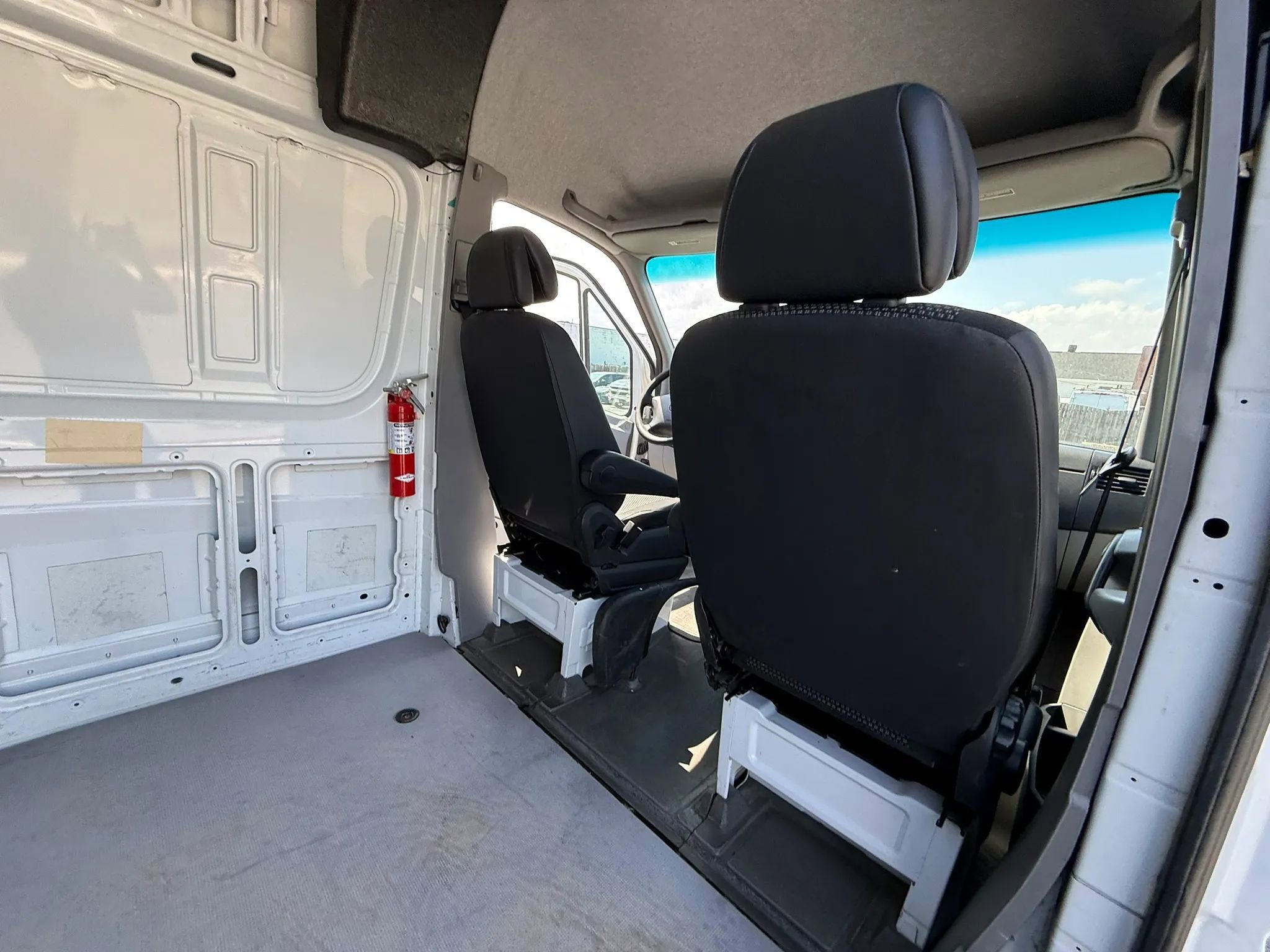 Used 2007 Dodge Sprinter 2500 image 27