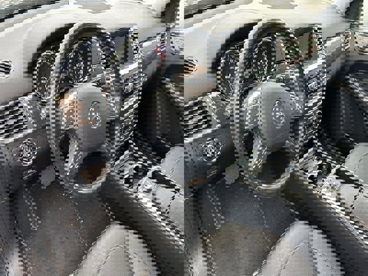 Used 2015 Mercedes-Benz ML 350 2WD image 9