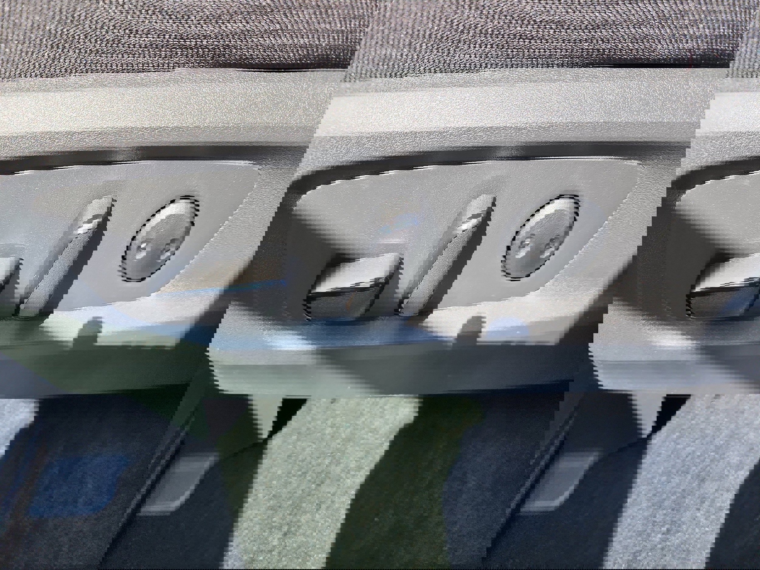 New 2025 Nissan Pathfinder SV w/ Black Appearance Package image 12