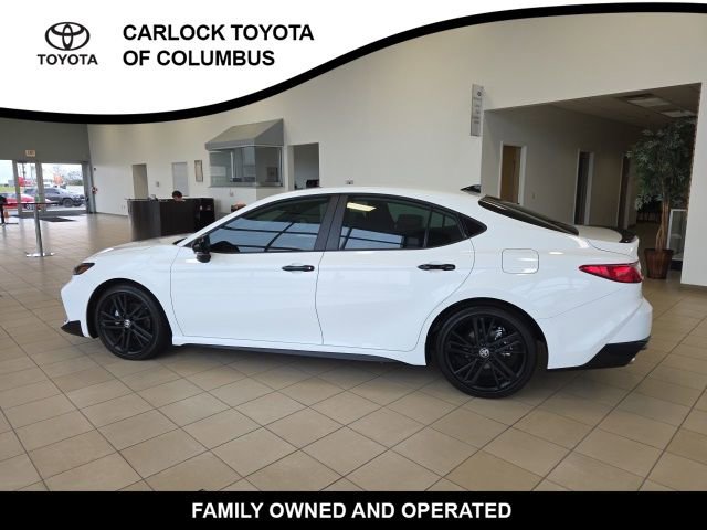 Used 2026 Toyota Camry Hybrid w/ Convenience Package FWD image 9