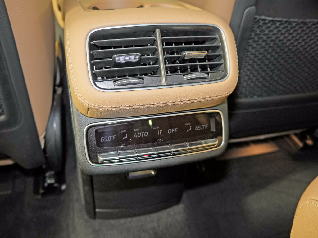 Certified 2025 Mercedes-Benz GLS 580 4MATIC image 34
