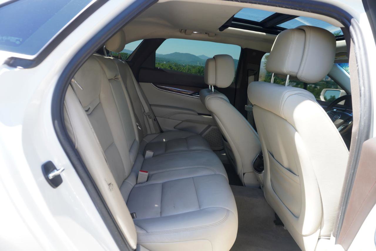 Used 2013 Cadillac XTS Luxury w/ Driver Awareness Package FWD image 20