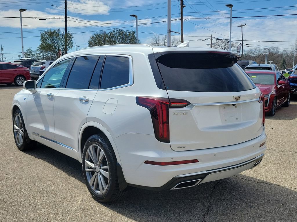 Used 2020 Cadillac XT6 Premium Luxury w/ LPO, Floor Liner Package image 3