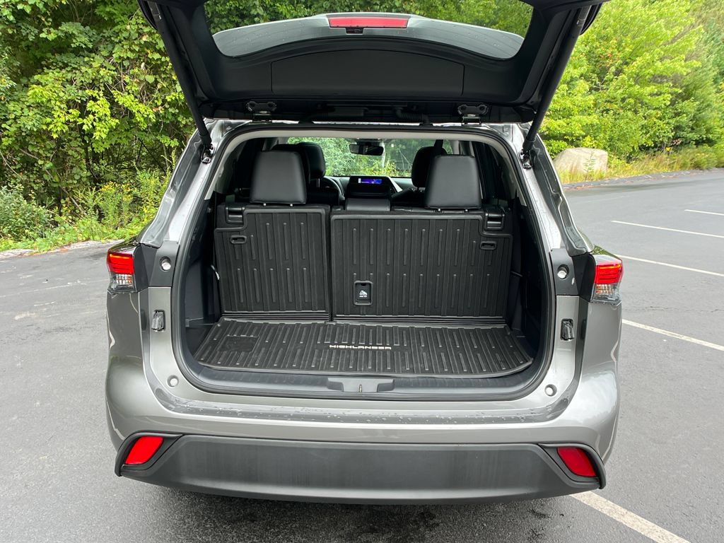 Used 2026 Toyota Highlander XLE AWD/4WD image 25