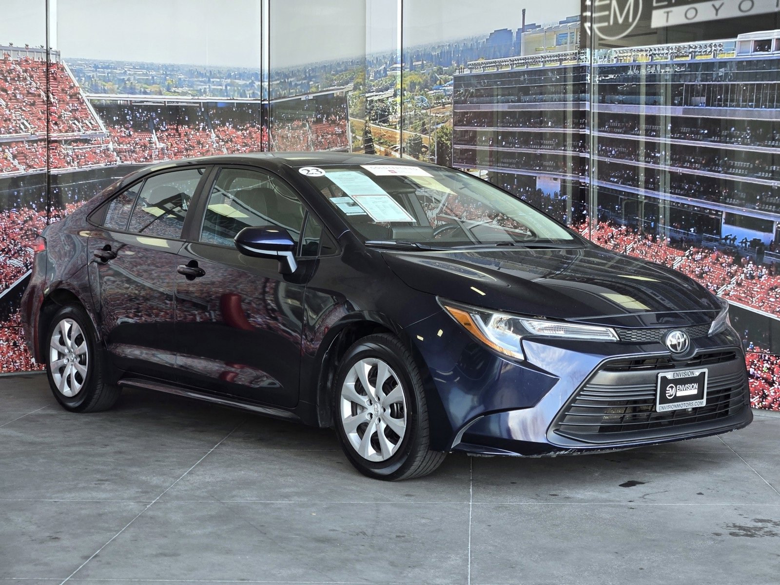 Certified 2023 Toyota Corolla LE image 1