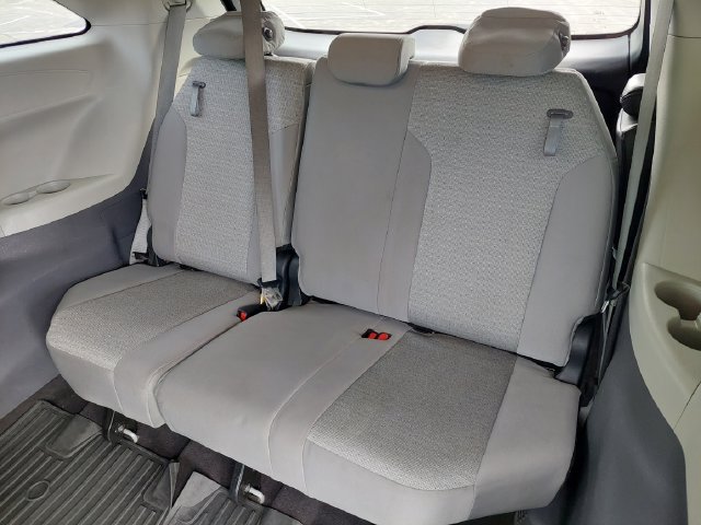 Certified 2023 Toyota Sienna LE FWD image 15