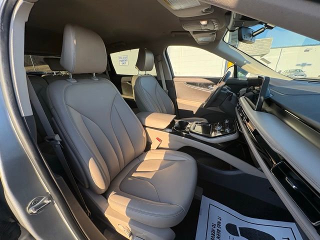 Used 2023 Lincoln Nautilus AWD image 31