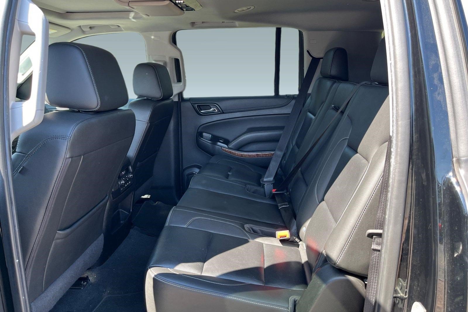 Used 2020 Chevrolet Suburban Premier AWD/4WD image 9