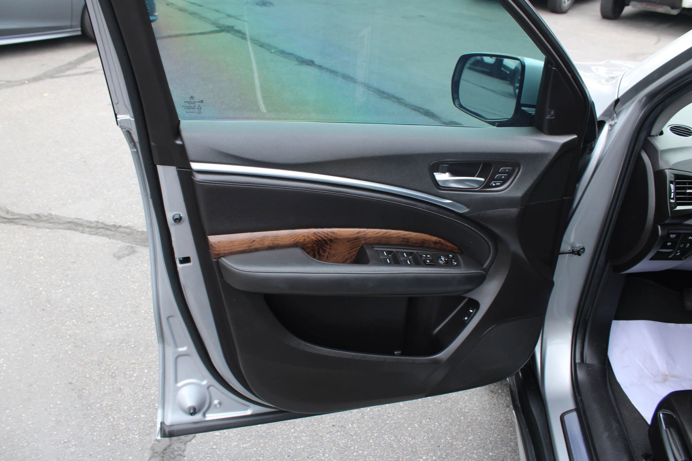 Used 2020 Acura MDX SH-AWD w/Technology Pkg Sport image 28