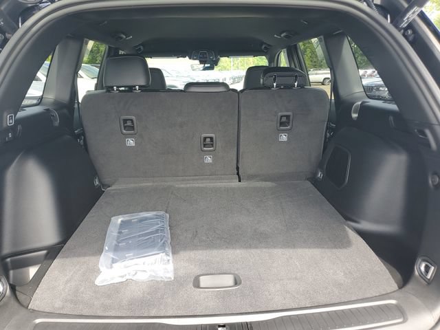 New 2026 Jeep Grand Cherokee Limited w/ Trailer Tow Package AWD/4WD image 8