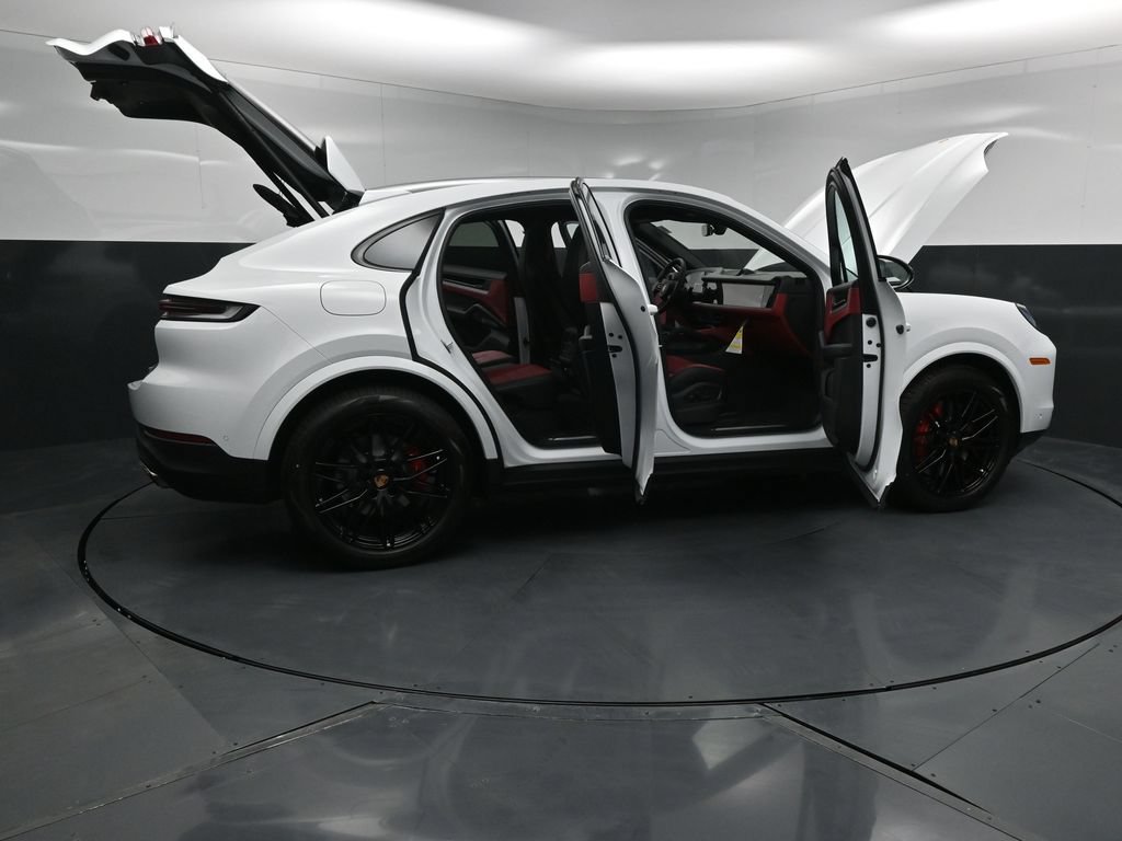 New 2026 Porsche Cayenne S AWD/4WD image 33
