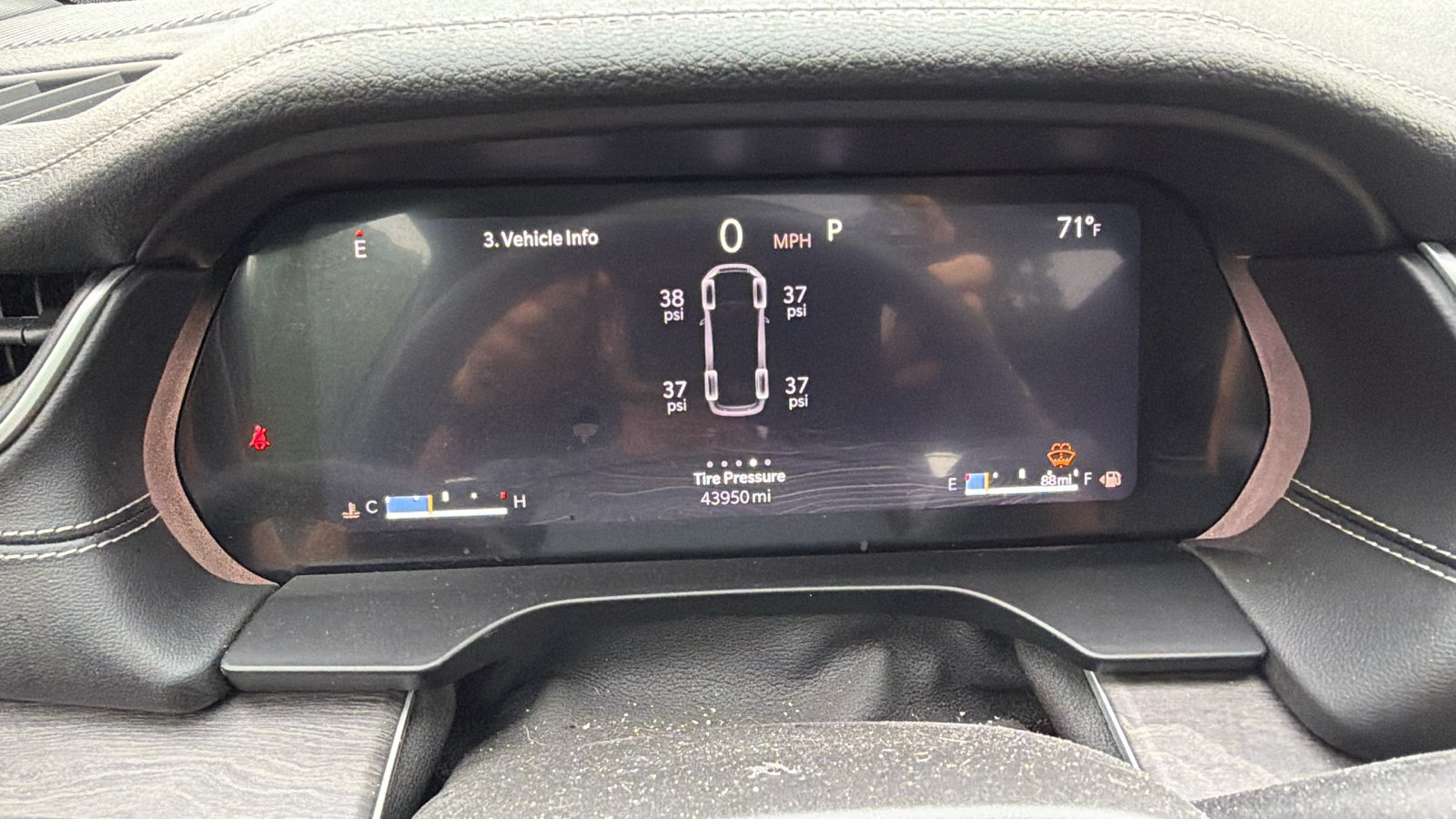 Used 2025 Jeep Grand Cherokee L Limited w/ Luxury Tech Group II AWD/4WD image 32