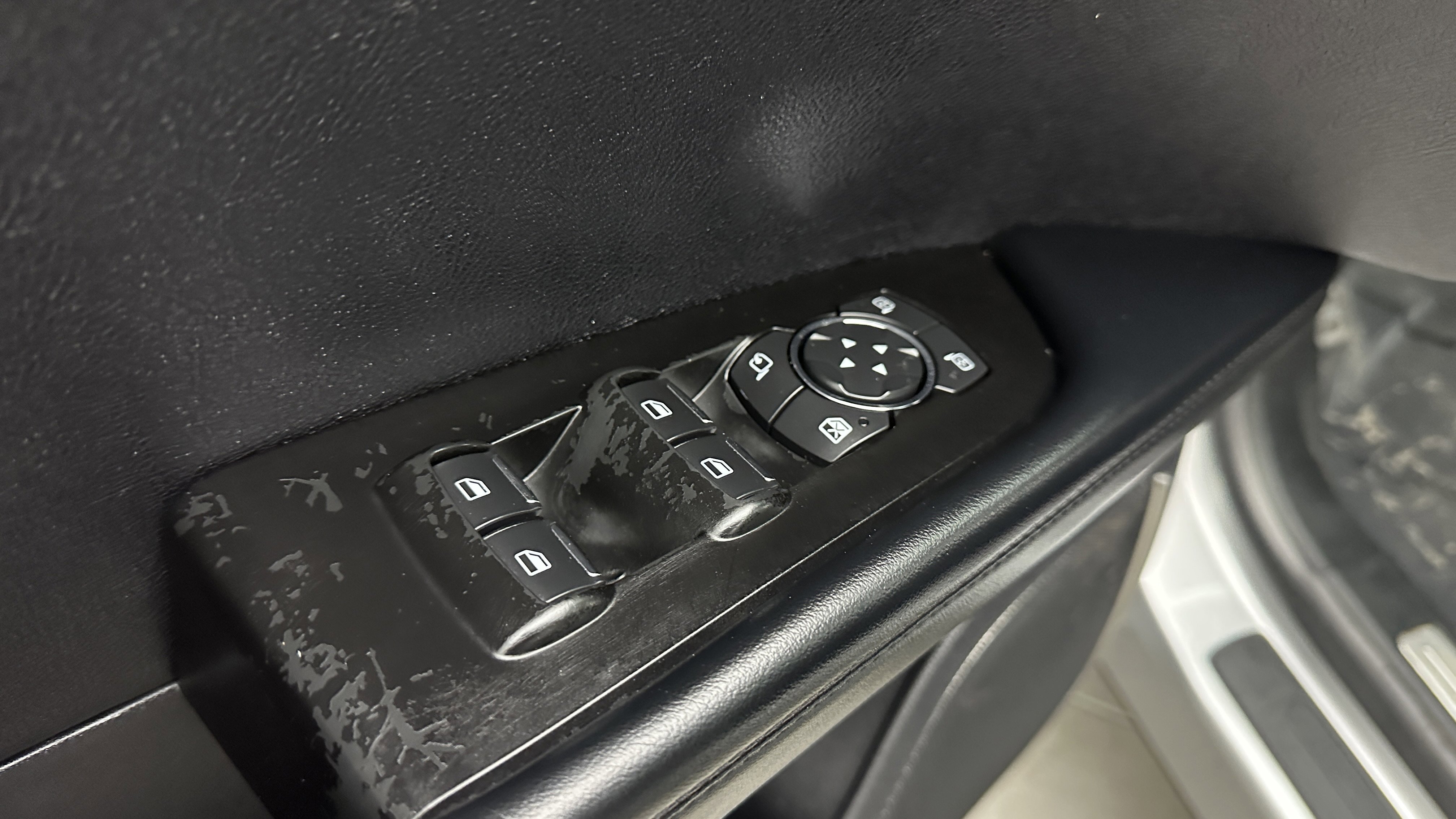 Used 2020 Lincoln Nautilus Reserve w/ Equipment Group 201A image 13