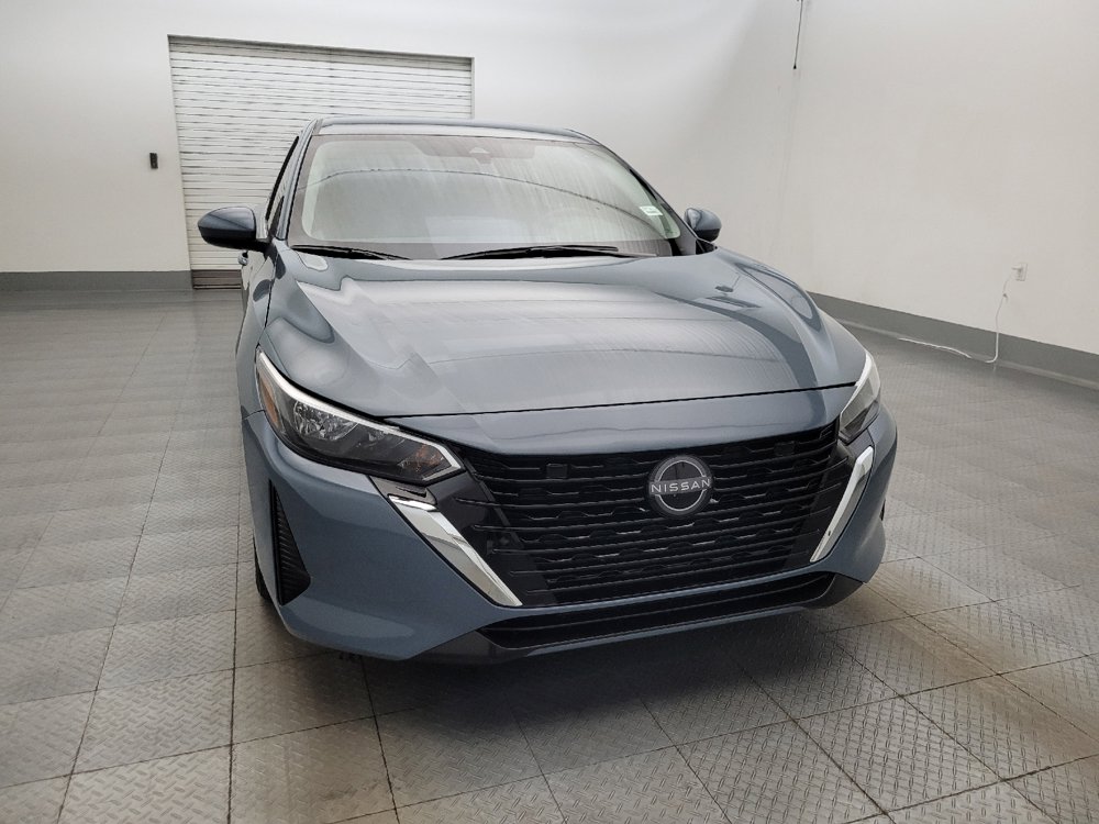 Used 2025 Nissan Sentra SV FWD image 14