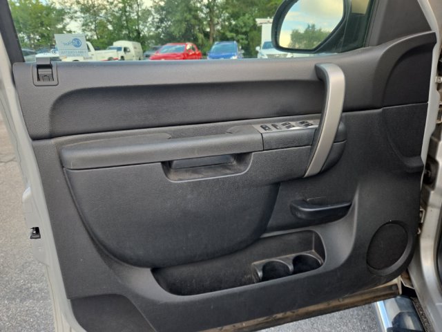 Used 2010 Chevrolet Silverado 1500 LT w/ Power Pack Plus AWD/4WD image 11