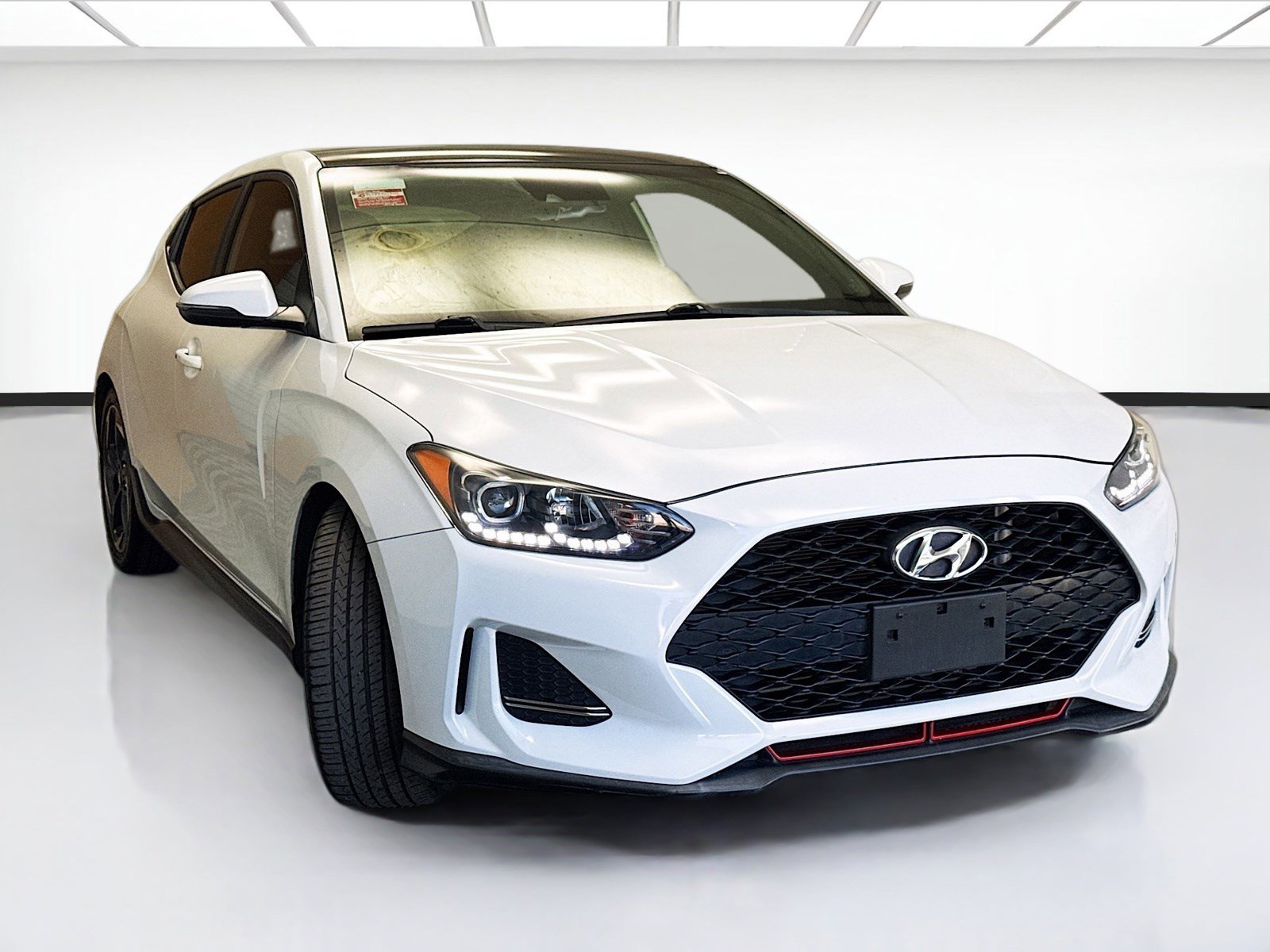Used 2019 Hyundai Veloster Turbo image 3