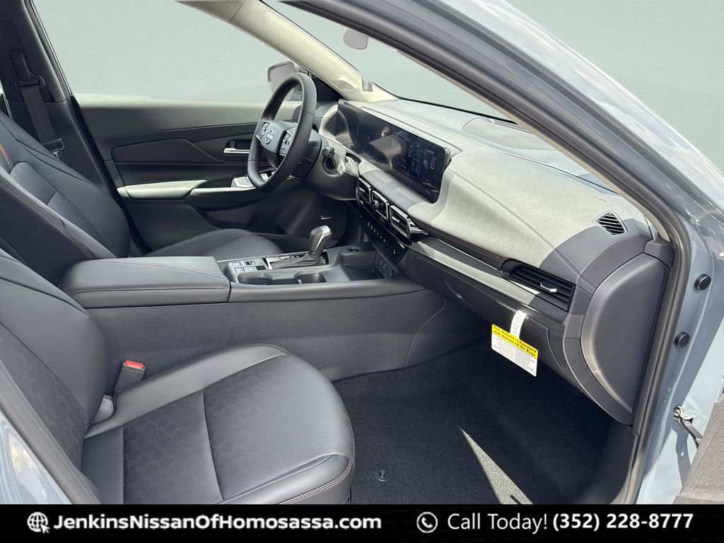 New 2026 Nissan Sentra SR w/ SR Premium Package FWD image 18