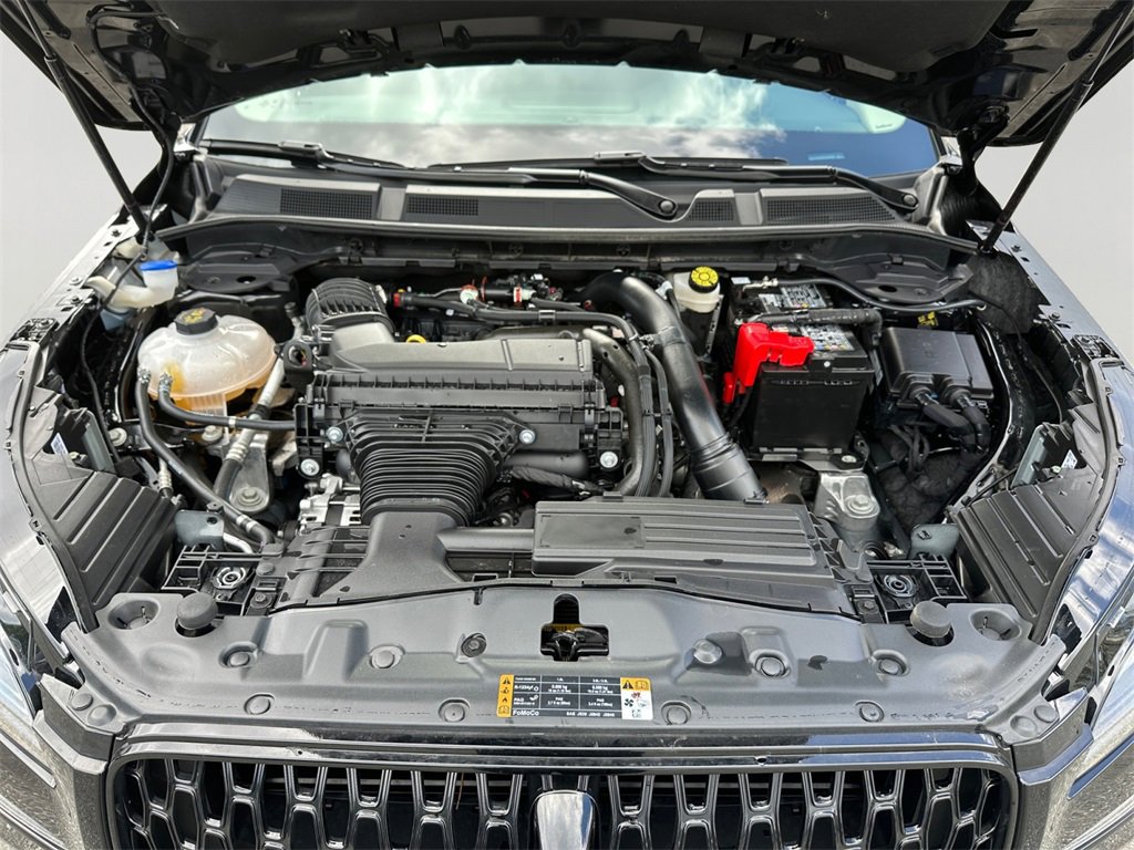 Used 2025 Lincoln Corsair FWD w/ Equipment Group 101A image 9