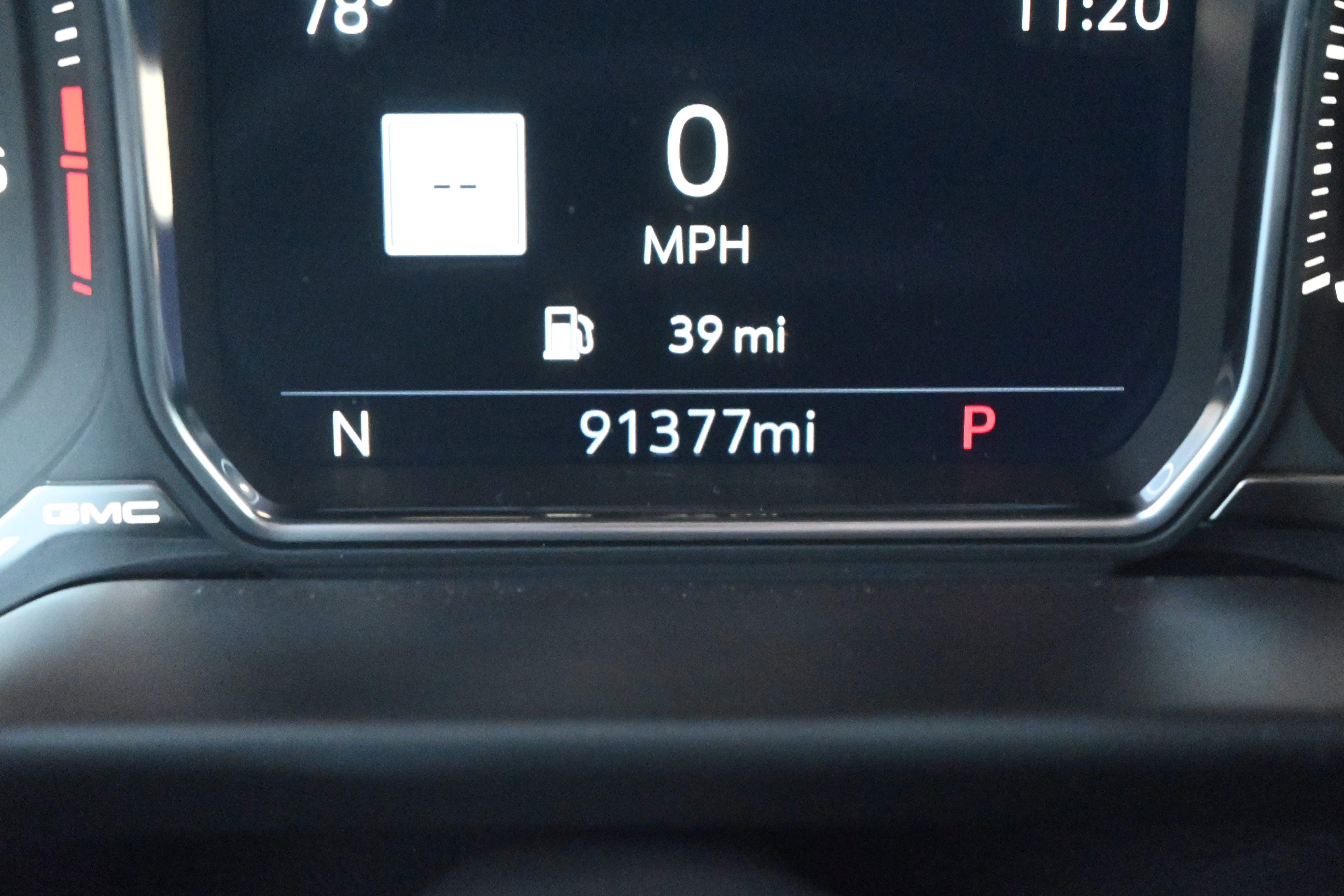 Used 2021 GMC Yukon XL AT4 w/ Rear Media and Nav Package AWD/4WD image 21