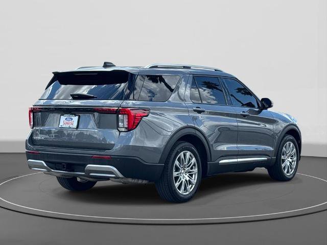 Certified 2025 Ford Explorer Platinum RWD image 5