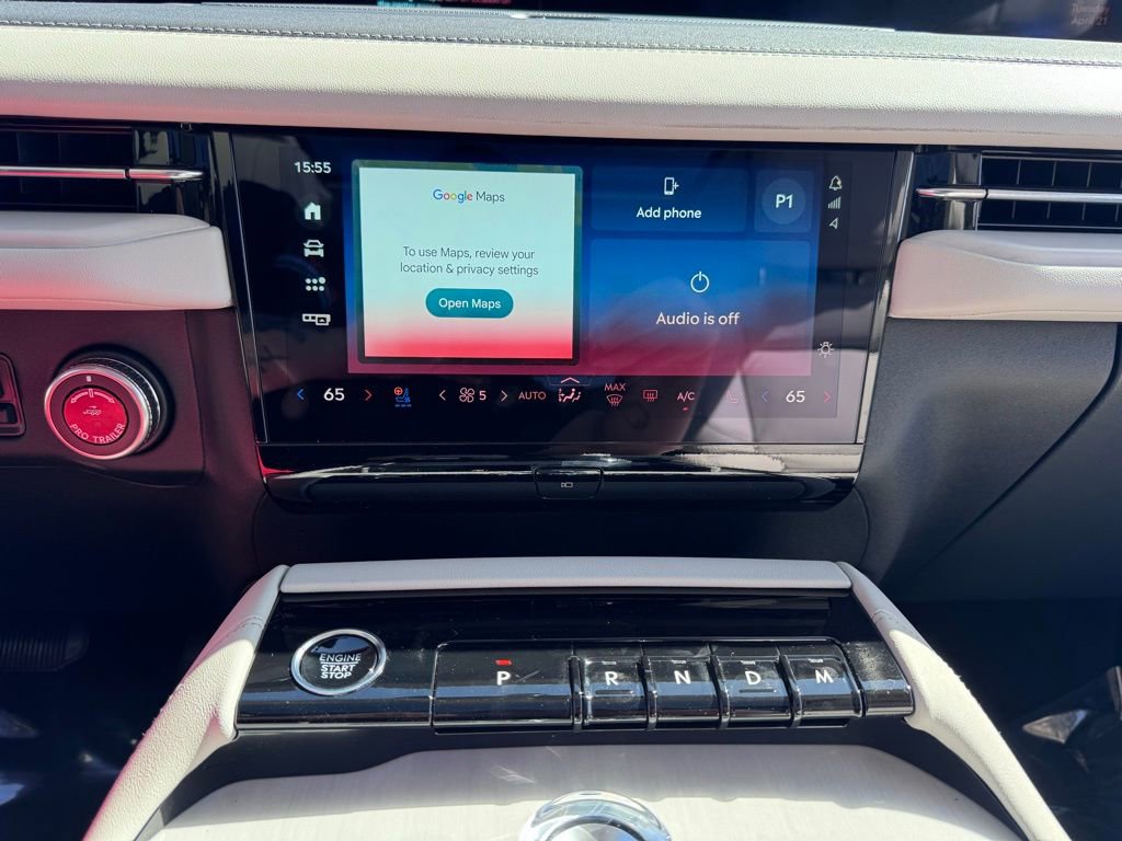 New 2026 Lincoln Navigator L Reserve AWD/4WD image 3