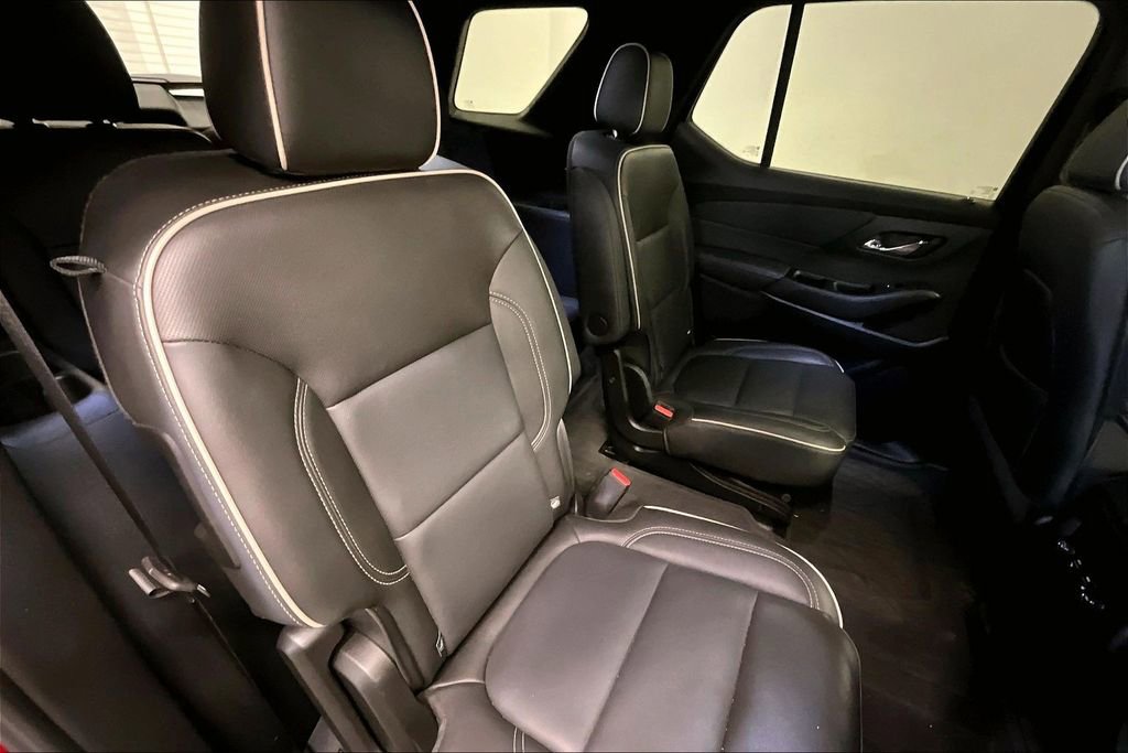 Used 2023 Chevrolet Traverse Premier AWD/4WD image 23