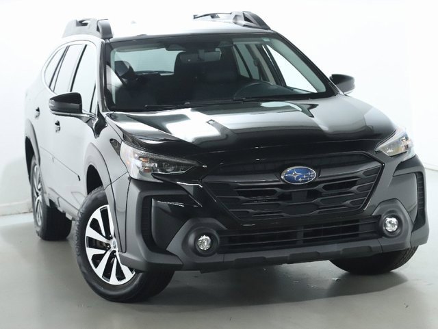 Certified 2023 Subaru Outback Premium image 2