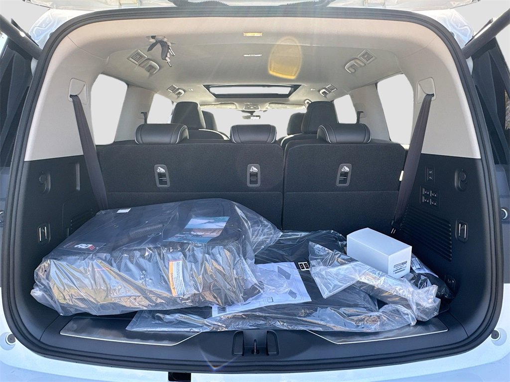 New 2026 INFINITI QX80 Luxe w/ Exterior Package image 28