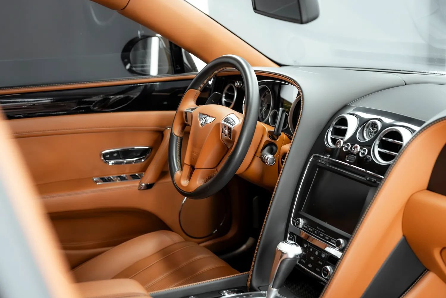Used 2014 Bentley Flying Spur W12 AWD/4WD image 27