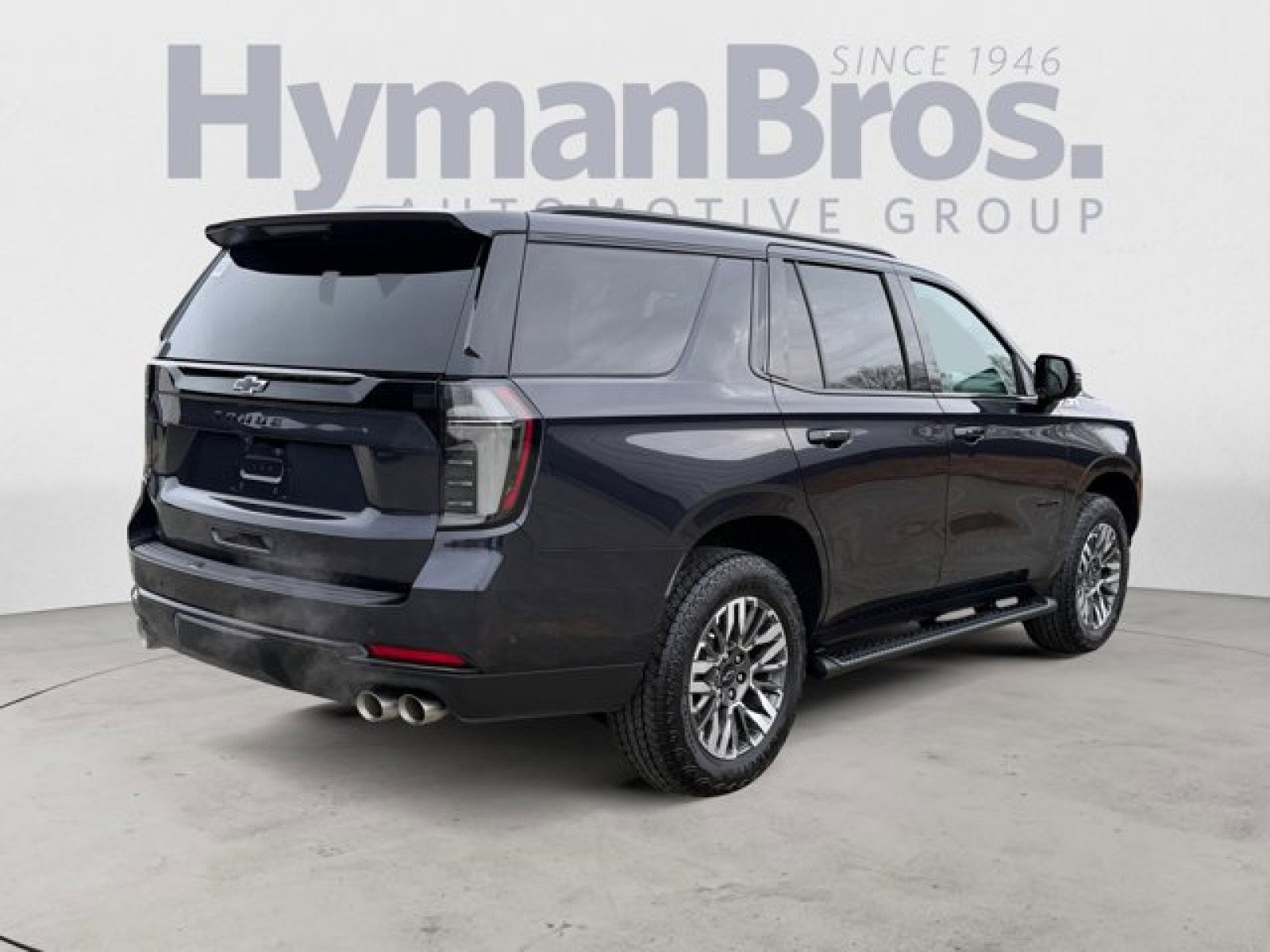 Used 2025 Chevrolet Tahoe Z71 w/ Comfort Package image 3