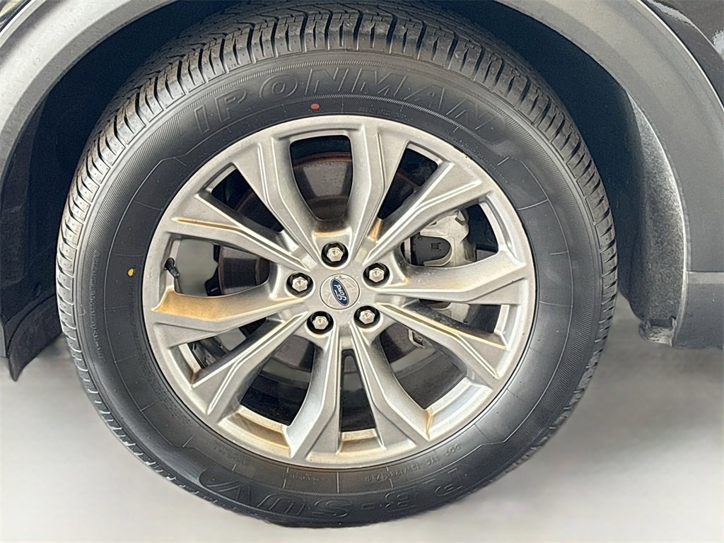 Used 2022 Ford Explorer Limited image 32