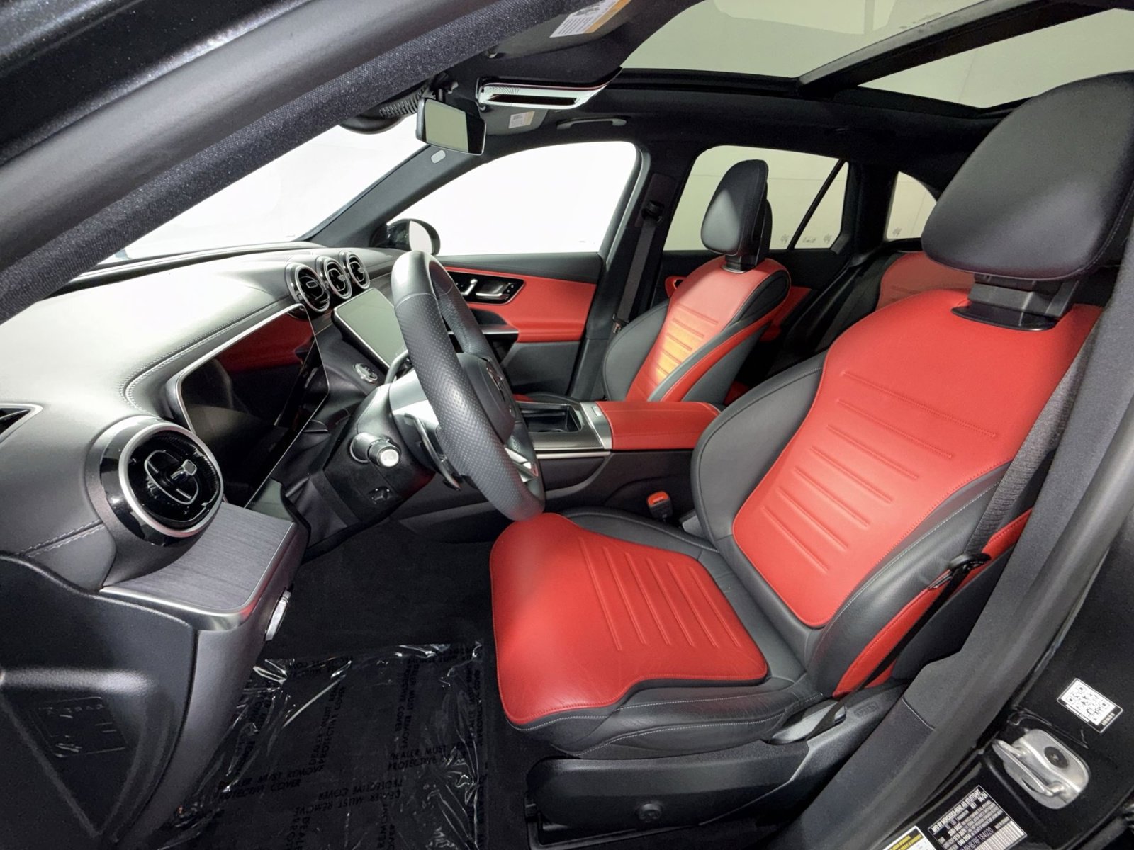 Used 2024 Mercedes-Benz GLC 43 AMG 4MATIC image 13