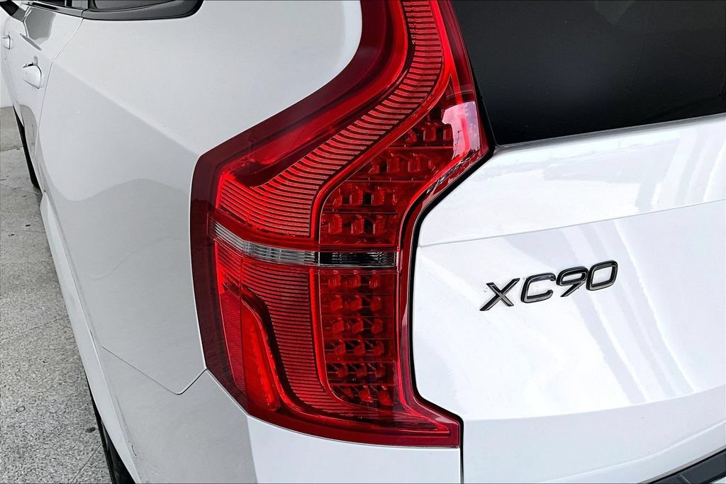 Certified 2024 Volvo XC90 T8 Plus w/ Protection Package Premier AWD/4WD image 39