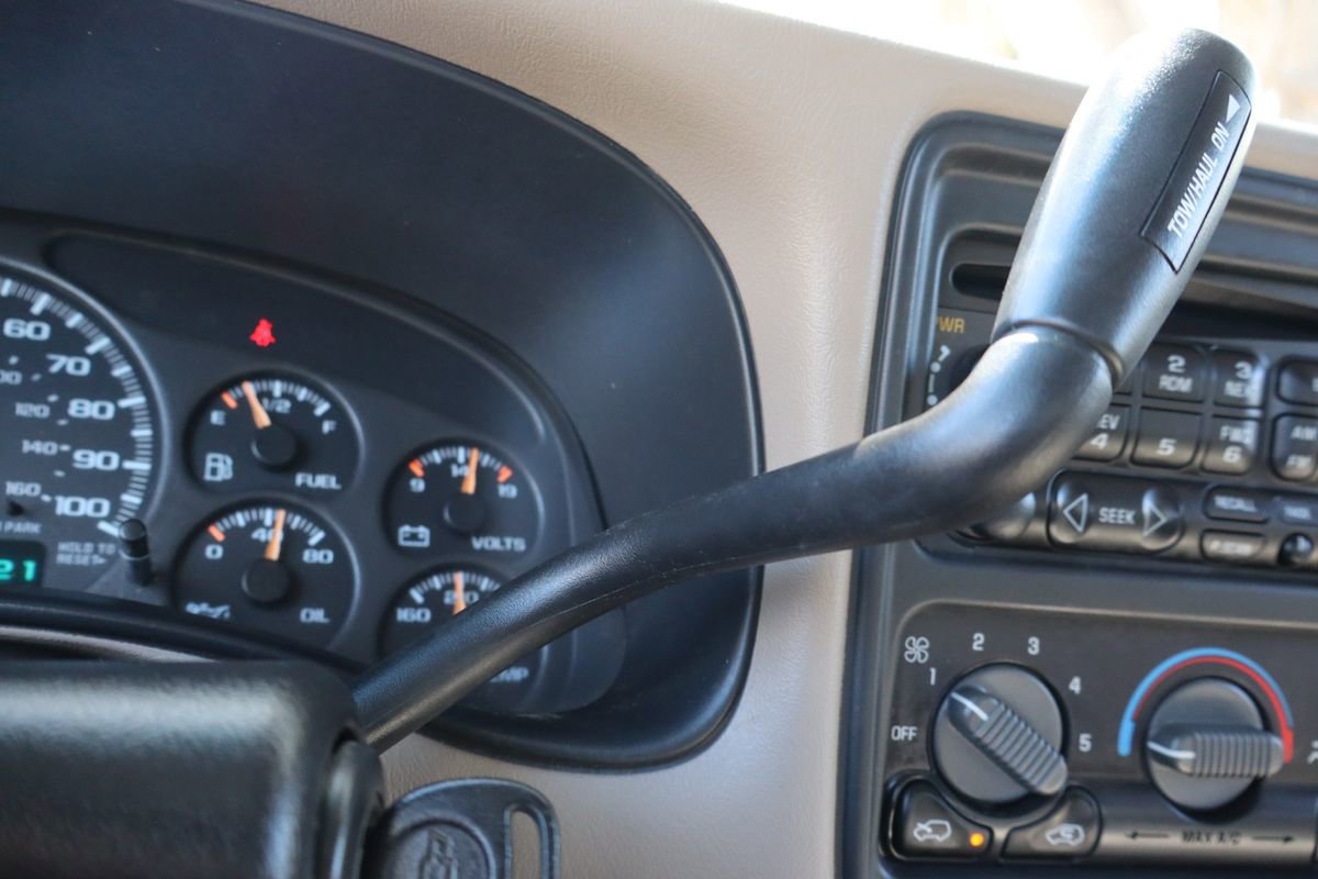 Used 2002 Chevrolet Silverado 1500 LS w/ Heavy Duty Suspension Pkg AWD/4WD image 30