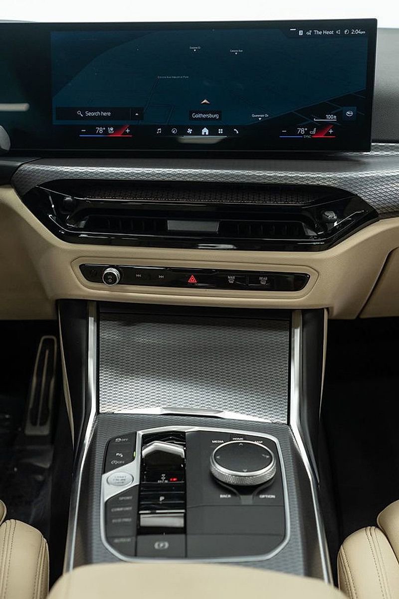 Used 2025 BMW 330i xDrive w/ M-Sport Package image 19