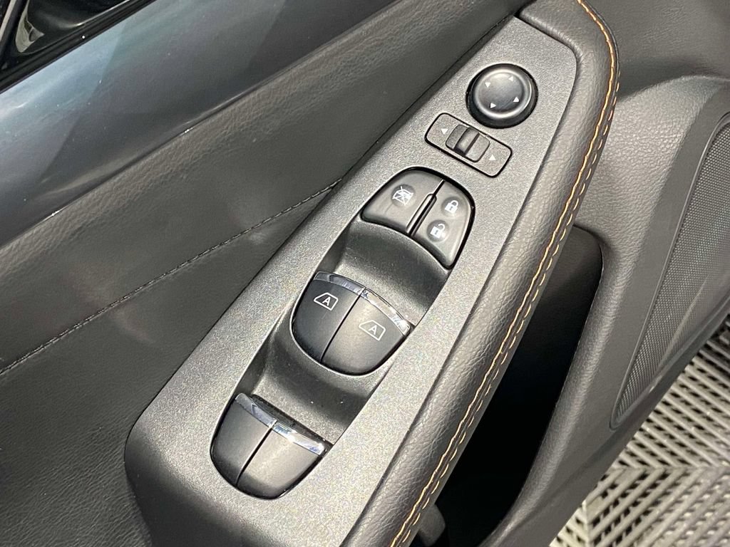 Used 2023 Nissan Maxima SR w/ Sport Mat Group FWD image 19
