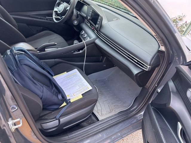 Used 2024 Hyundai Elantra SE FWD image 15