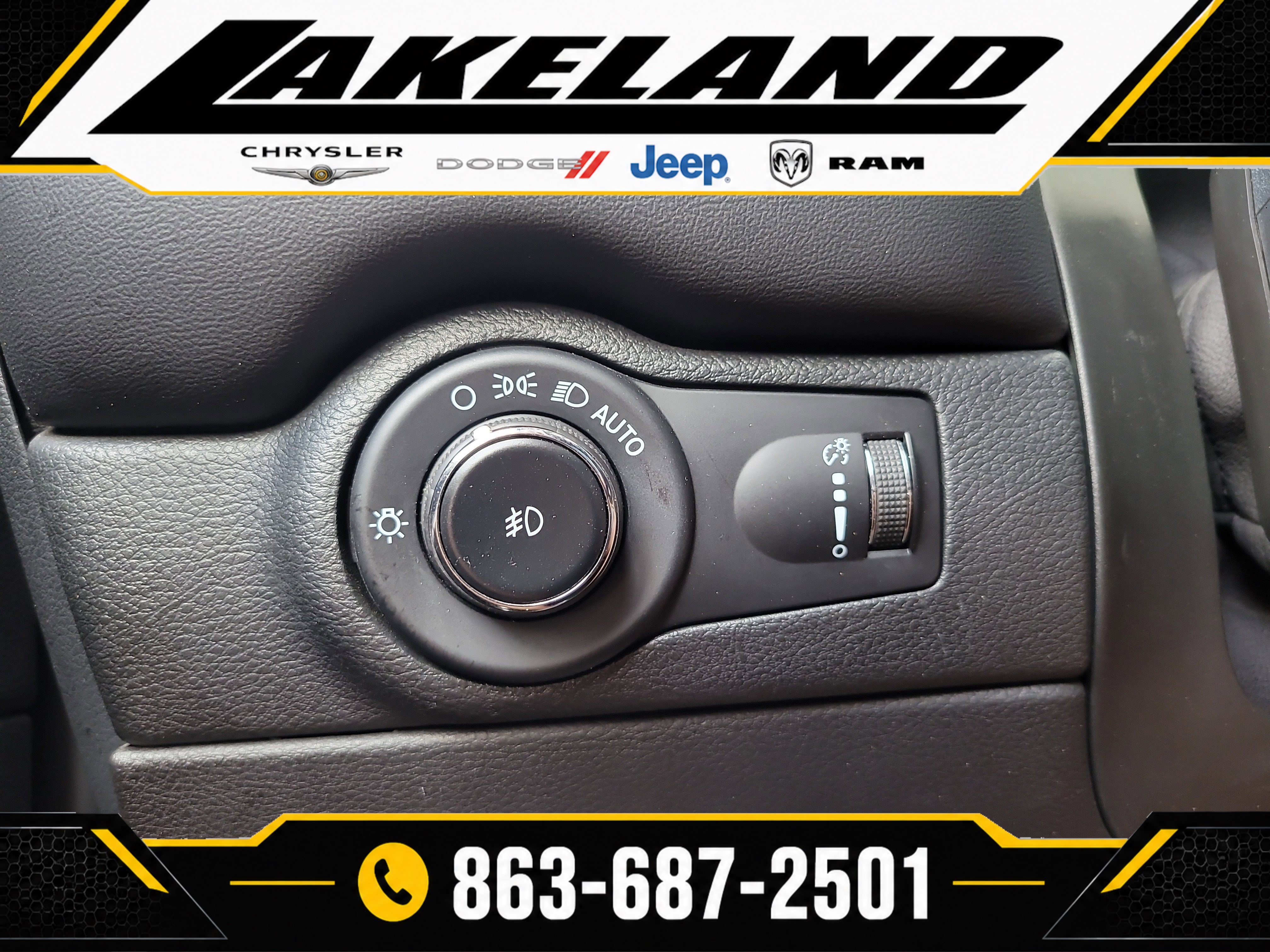Used 2023 Dodge Durango R/T AWD/4WD image 32