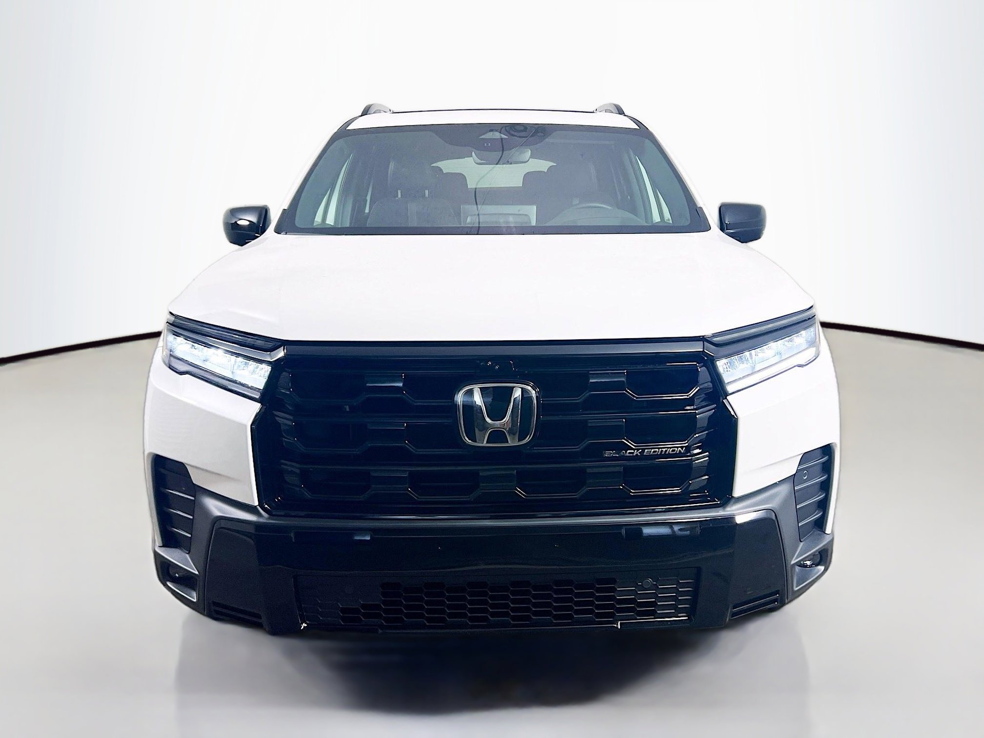 New 2026 Honda Pilot Black Edition image 2